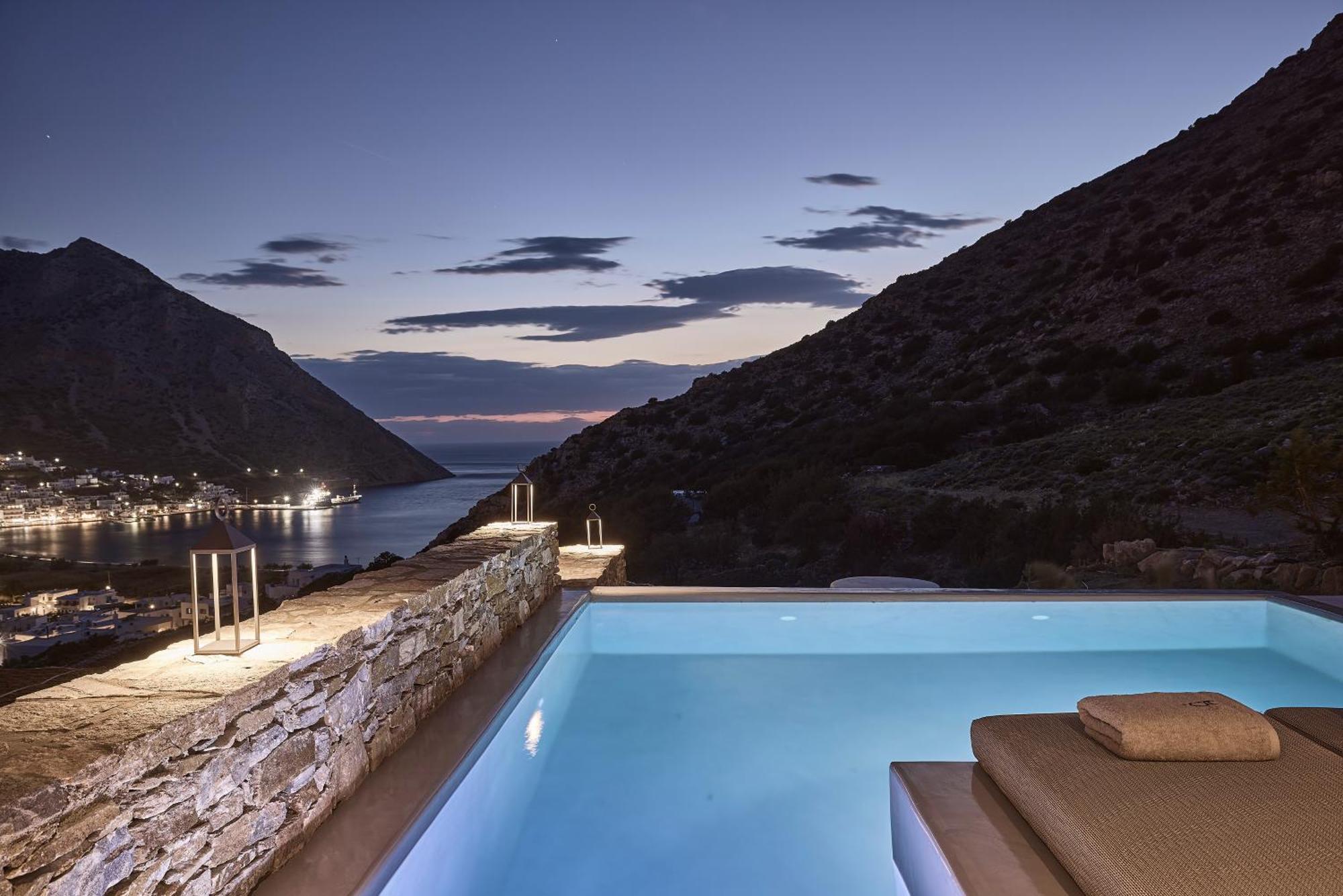 Apsila Pool Suites Kamares  Quarto foto